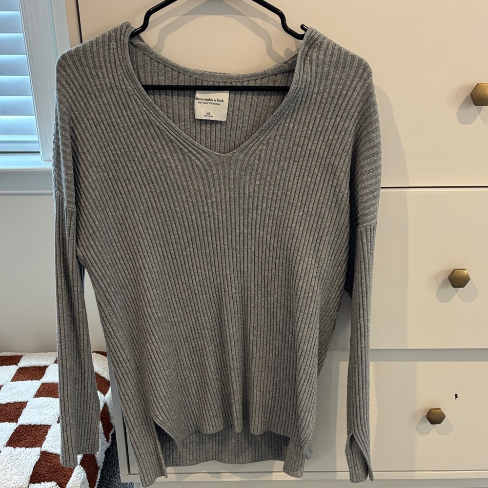 Abercrombie & Fitch Soft Gray Knit Top